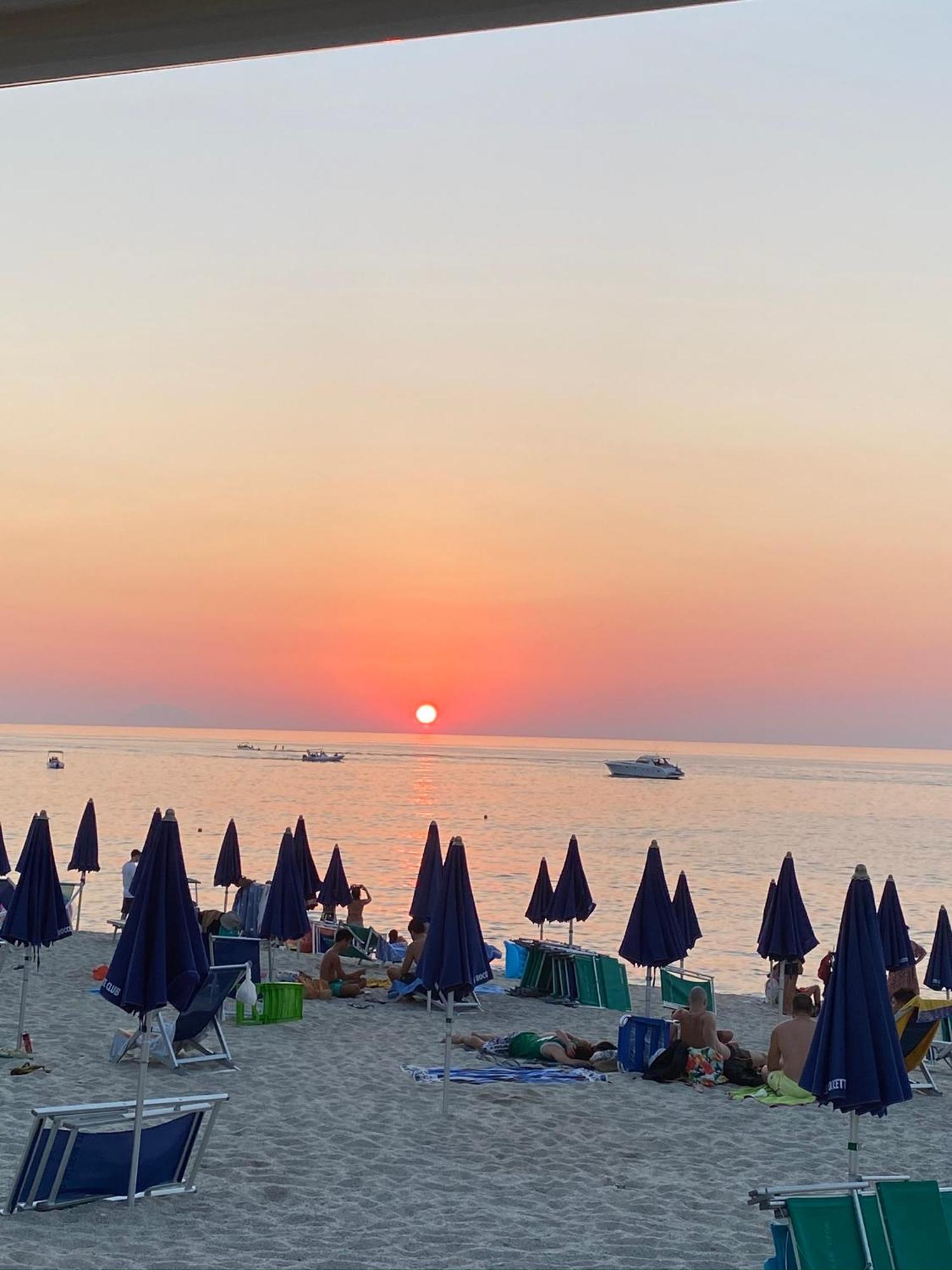 Arcobaleno Tropea Centro Panzió Kültér fotó
